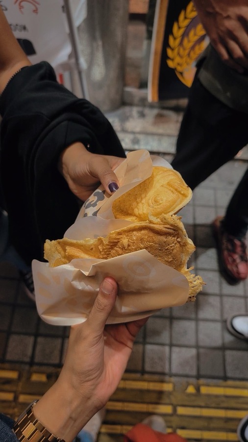taiyaki in shinjuku, tokyo, japan