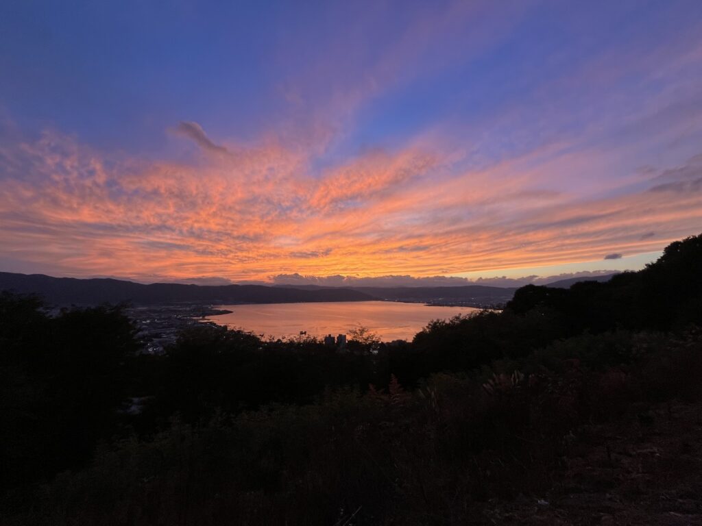 lake suwa during sunset