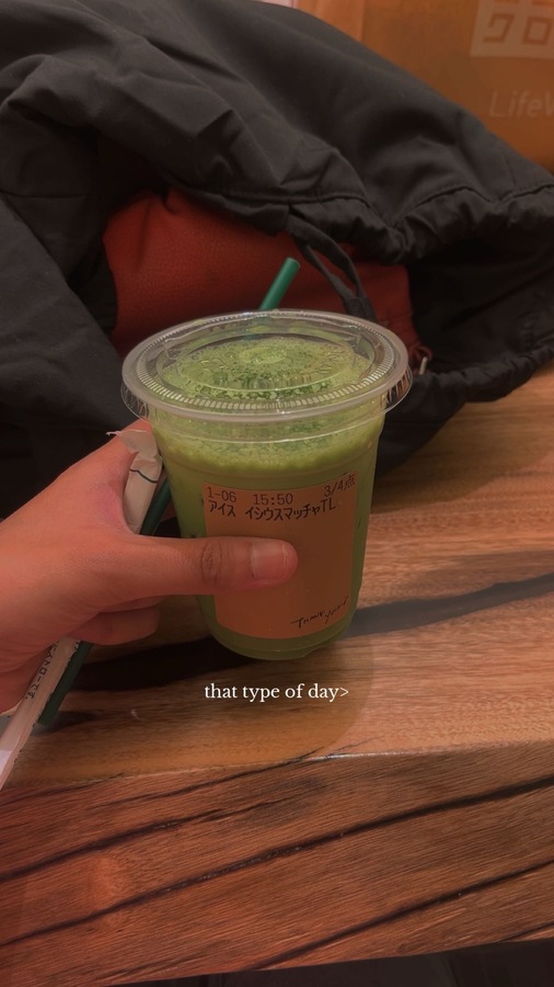iced matcha latte from starbucks