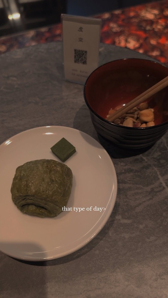 matcha danish and nuts salad at narita lounge