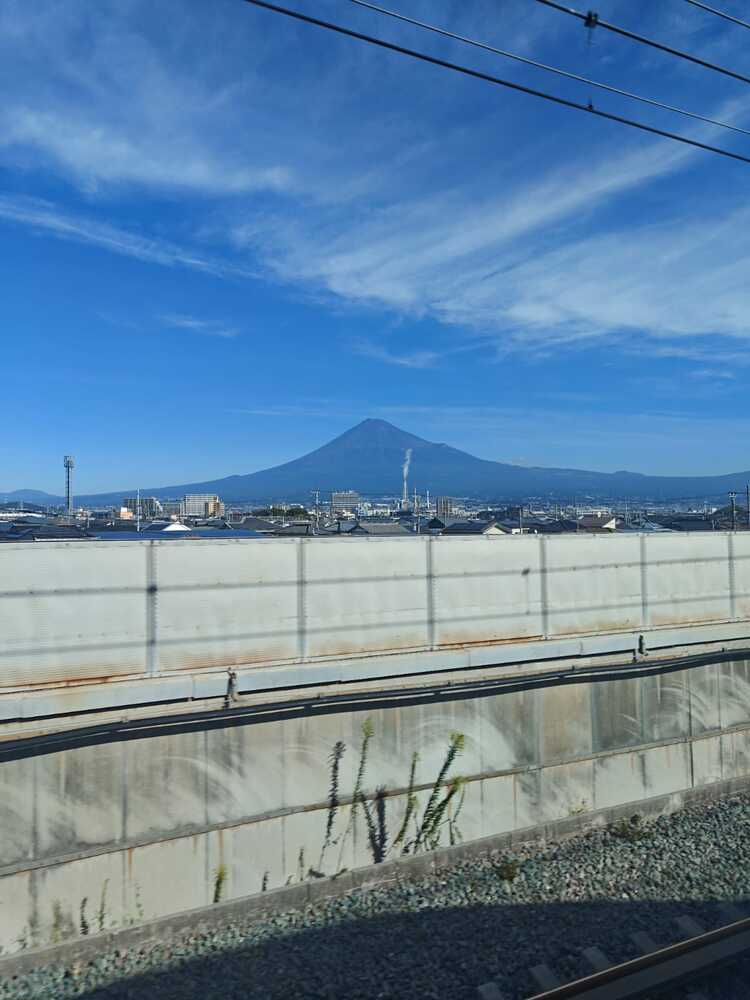 snap of mt. fuji from the shinkansen