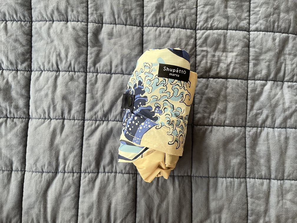 shupatto bag rolled up